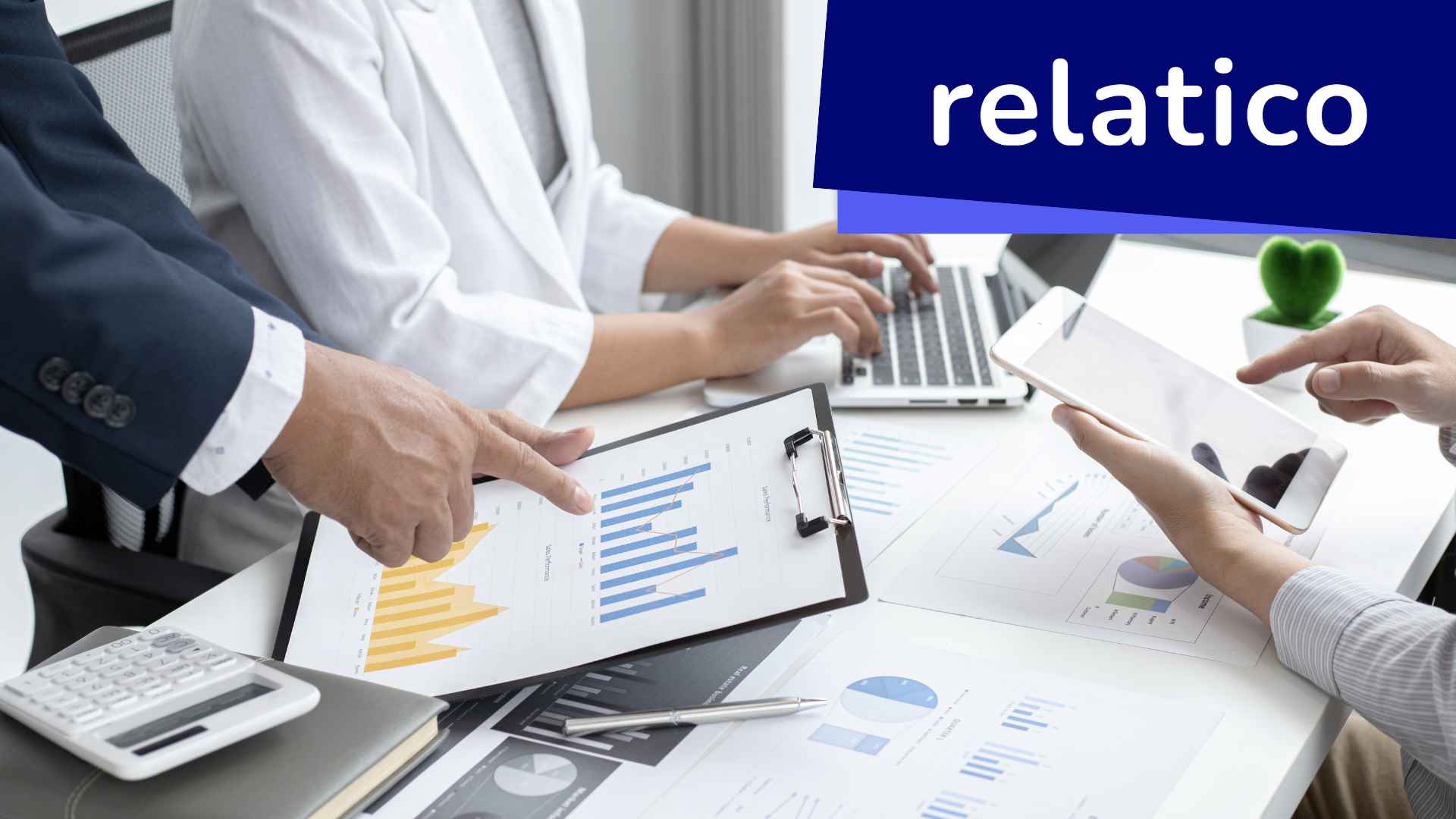 Lesen Sie darüber, was die wichtigste Strategien für Lieferantengespräche und Gespräche mit Lieferanten sind. Erfahren Sie ebenfalls wie Relaticos SRM-Software ihren Einkauf vereinfachen kann und wie man diese strategisch anwendet für effektive und schnelle Kommunikation mit Lieferanten.